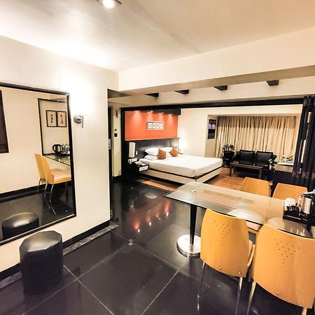 Ramee Guestline Hotel Khar Mumbai Kültér fotó