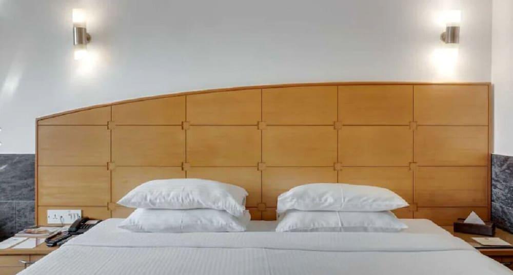 Ramee Guestline Hotel Khar Mumbai Kültér fotó