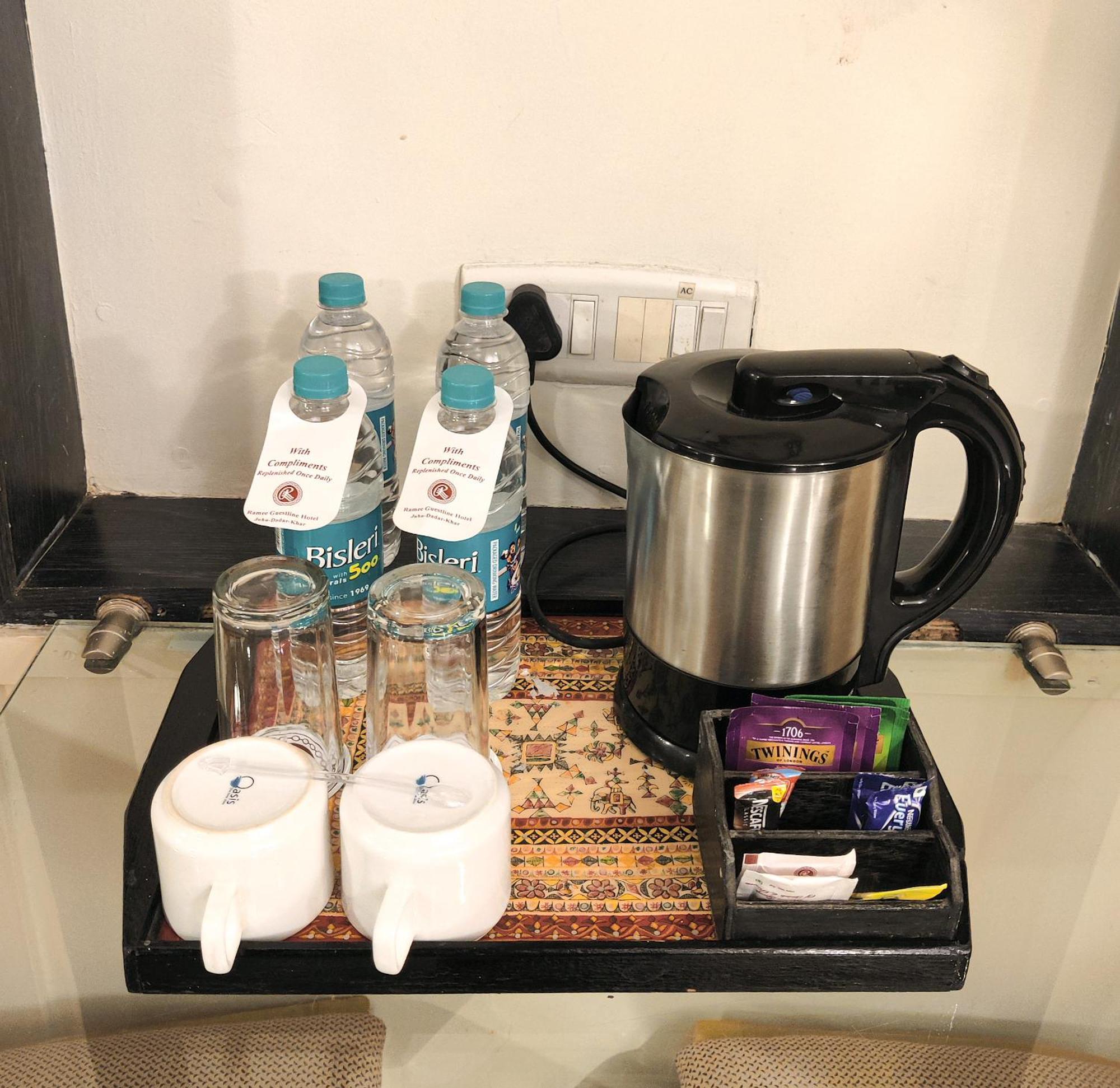 Ramee Guestline Hotel Khar Mumbai Kültér fotó