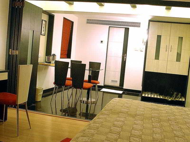 Ramee Guestline Hotel Khar Mumbai Kültér fotó