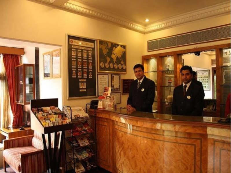 Ramee Guestline Hotel Khar Mumbai Kültér fotó